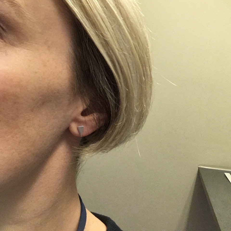 Triangle mini studs - stud earrings - Image 2