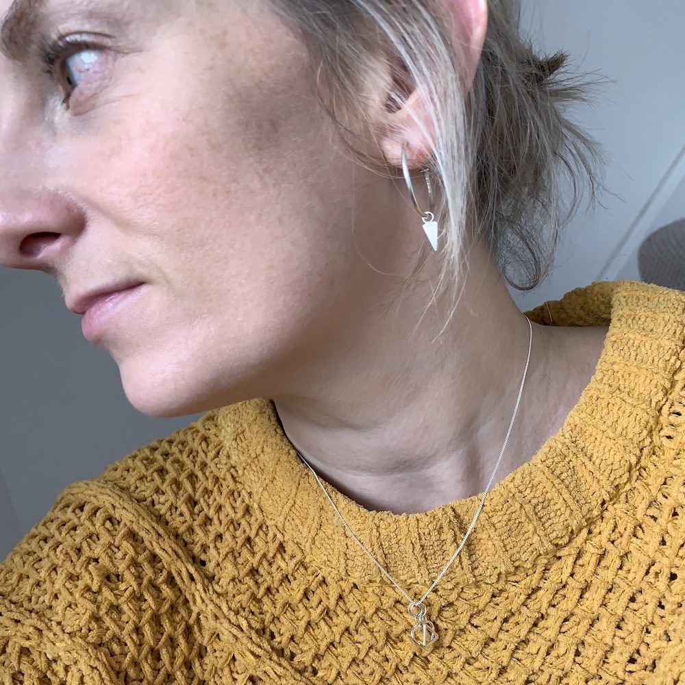 Triangle mini dangles – Large hoops - Image 6