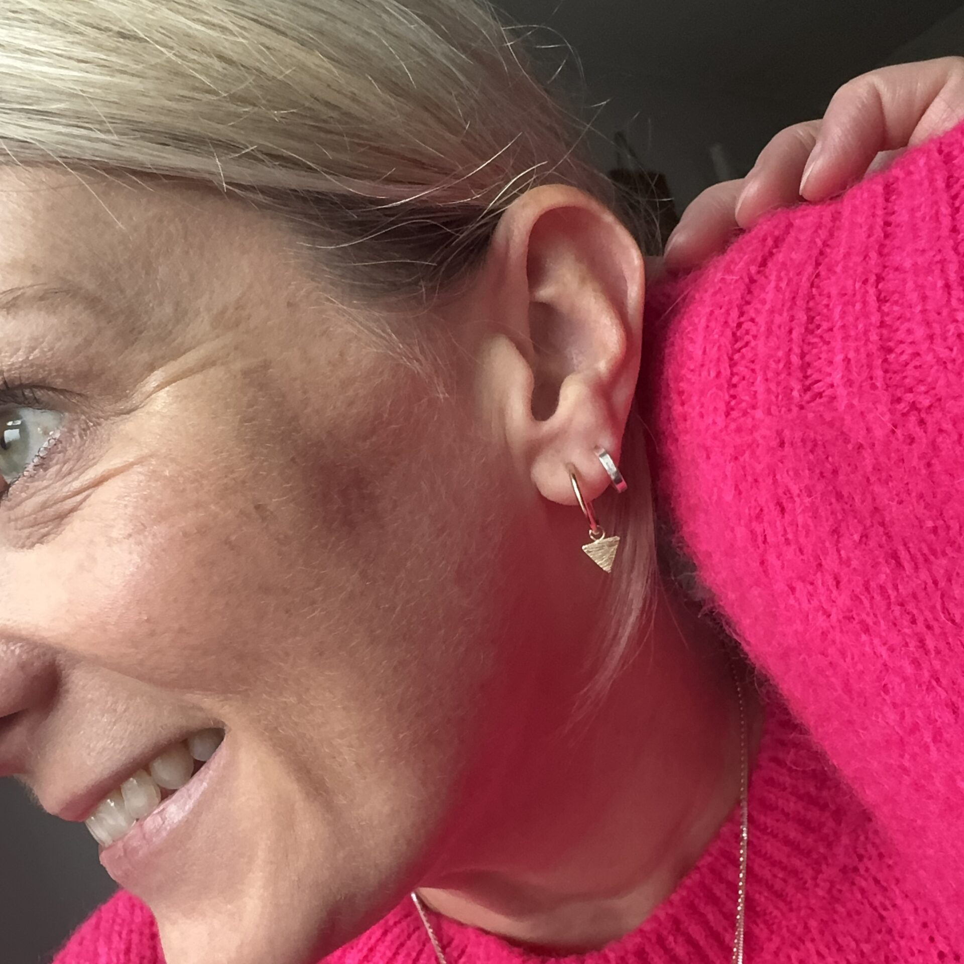 14ct Gold-filled chipped triangle dangles - small hoops - Image 2