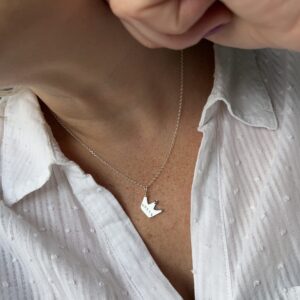 'Straighten your crown' - tipped 'Queen' pendant